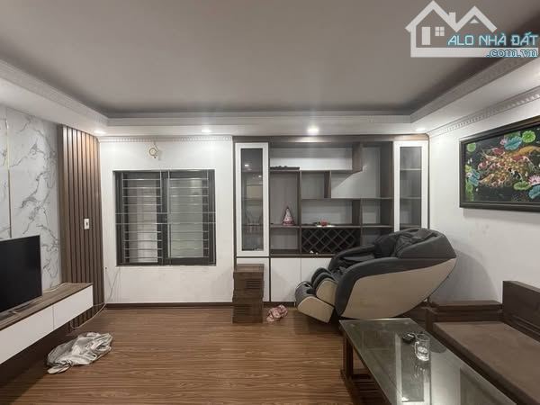 Bán nhà Đại Từ, Đại Kim, ô tô đỗ cổng, 20m ra mặt phố, DT 50m2, giá 10.2 tỷ - 1