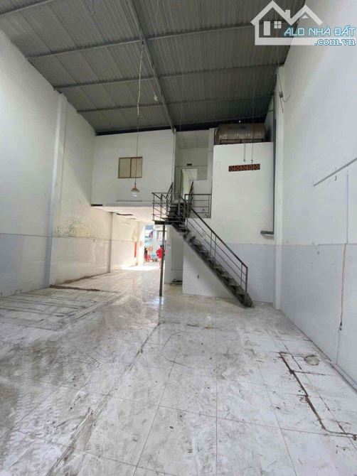 Cho thuê Kho 1/ Hương Lộ 3 :8 x 30m ,1 lầu , HXT thông Giá 22 tr - 1