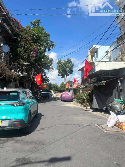 Dãy trọ 8 phòng khu bàn cờ Tô Ký, DT 6x24,5m giá 8,7 tỷ còn Thương Lượng : - 1