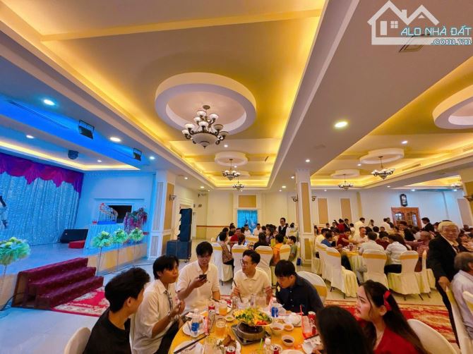 NT087 Gia chủ có tuổi cần cho thuê lại nhà hàng tâm huyết 1600m2 Ngay khi Dân cư .Quang Vi - 1