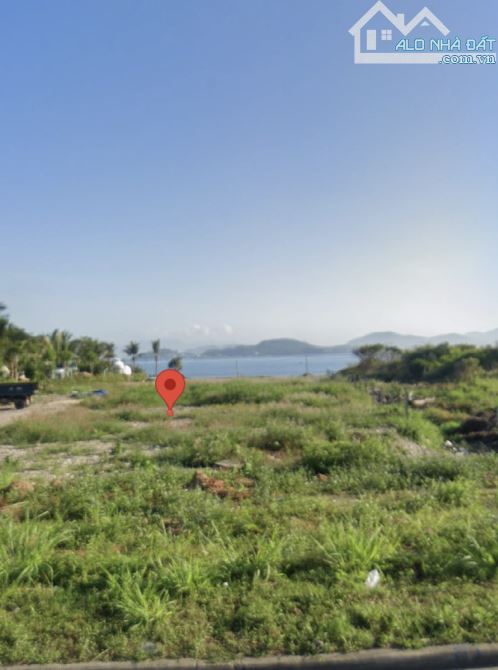 Bán cắt lỗ lô đất mặt biển và mặt tiền Nguyễn Tất Thành,Nha Trang giá cực rẻ chỉ 7tr/m - 1