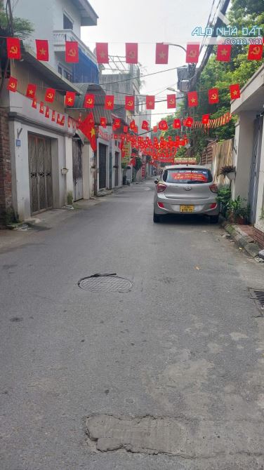 🔥 BÁN NHÀ HOA LÂM VIỆT HƯNG  5 TẦNG LÔ GÓC 2 THOÁNG Ô TÔ ĐỖ CỬA - 5M RA PHỐ - 1