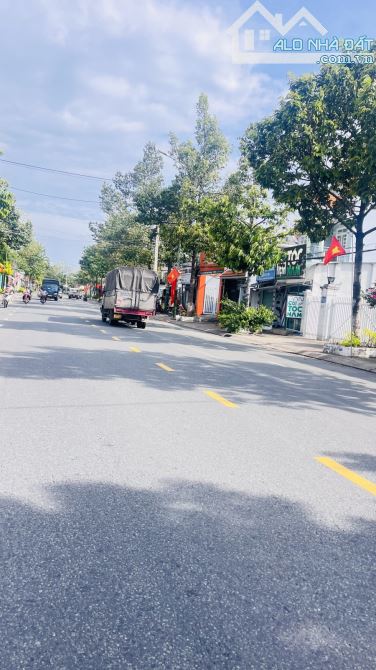 Bán nhà mặt tiền đường Lê Hồng Phong Tân Đông Hiệp Dĩ An gần Vincom giá rẻ đầu tư - 1
