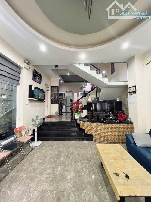 Hiếm giảm 2tỷ chỉ 8Tỷ9 có Nhà 4Tầng hẻm ô tô DT 6X15M sát mặt đường Nguyễn Tư Giản P12 GV - 1