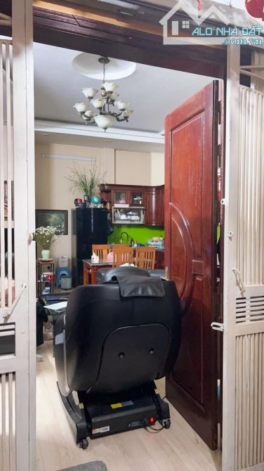 Nguyễn khánh Toàn kinh doanh gần phố 76m 5 tầng giá 12 tỷ - 1
