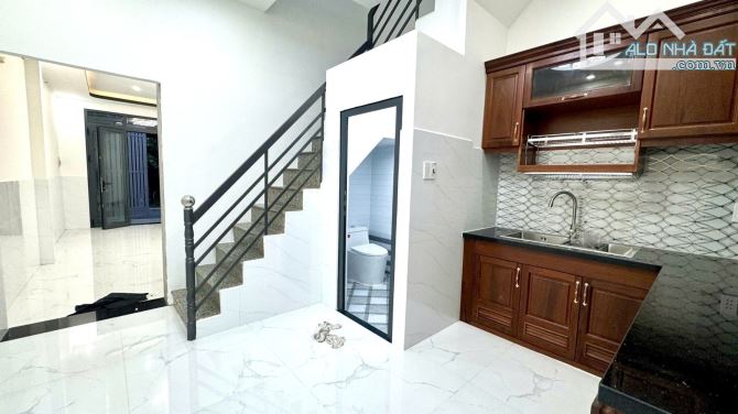 Bán nhà đẹp 2 tầng ,hẻm xe hơi đỗ cửa .Đình An Tài,Quận 8.Giá 3.8 tỷ. - 1