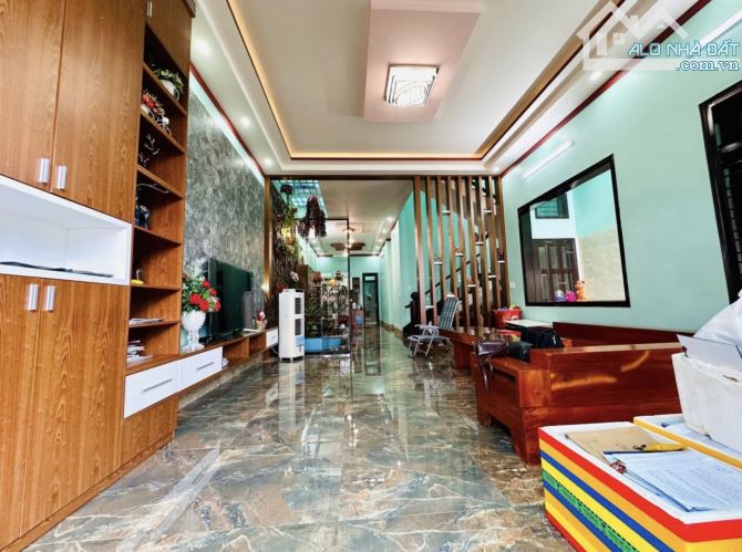 Căn nhà đẹp 7x25m hẻm Ymoan 8m thông thoáng - 1