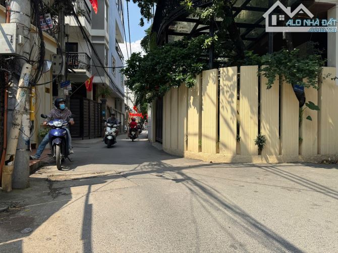 CHÀO BÁN SIÊU PHẨM LÔ GÓC XUÂN ĐỈNH 16.8 TỶ 75m 4 TẦNG MT4.7m Ô TÔ TRÁNH - 1