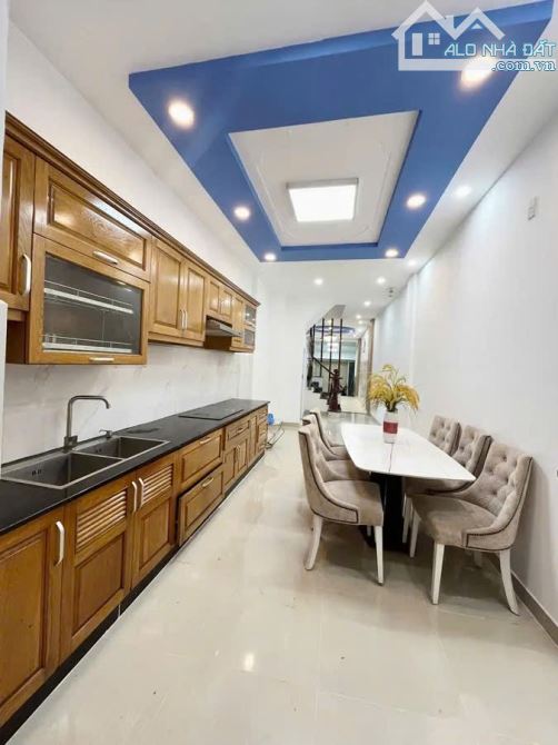BÁN NHÀ MẶT TIỀN LÊ HOÀNG PHÁI,5 TẦNG, 70M2,DÒNG TIỀN 30 TR/T, NHỈNH 10 TỶ - 1