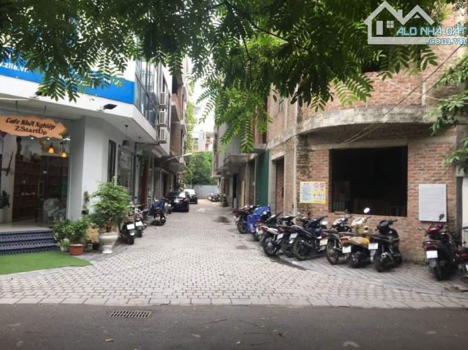 Phân Lô Ôtô tránh Lê Văn Lương 100m2, 4Tầng,Mặt tiền 6.6m 32 Tỷ, Sổ có hoàn công - 1