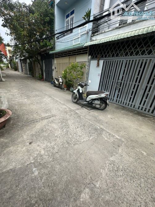 NHÀ  MT HẺM 8M -XH ĐẬU TRƯỚC NHÀ - SỔ HỒNG RIÊNG HOÀN CÔNG CHUẨN CHỈ 3.8 TỶ - 1