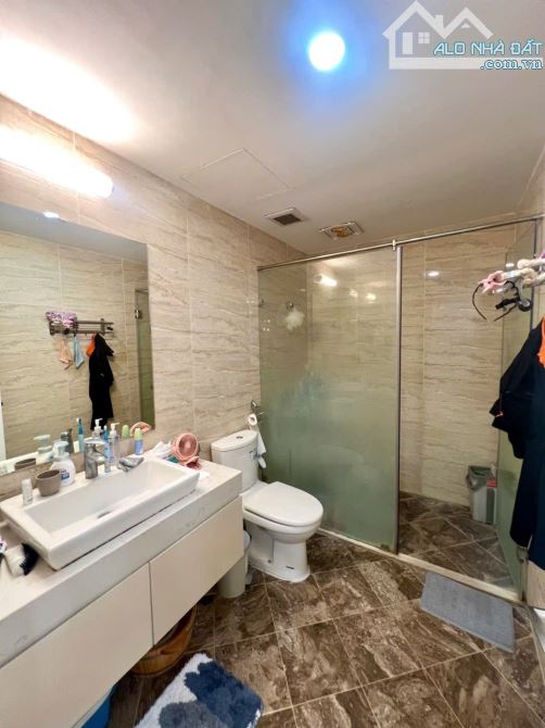 Hiếm! Chủ thiện chí bán căn hộ Tân Hoàng Minh Hoàng Cầu 113m² – tầng trung – chan hòa nắng - 1