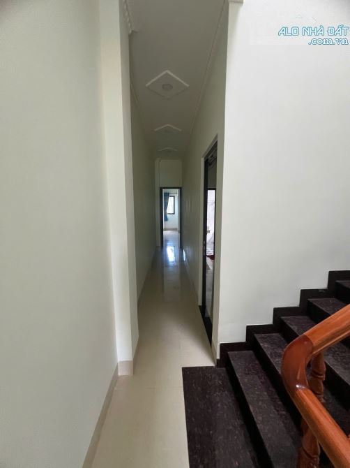 Nguyễn Văn Tiết, Lái Thiêu Thuận An - 233m2 - Nhà phố 3 tầng - Hẻm xe hơi - 1