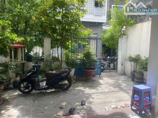MT Nguyễn Thiện Kế 2 mặt tiền trước sau xây căn hộ rất đẹp - 1