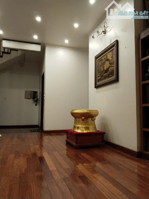 Bán nhà mặt phố Tây Sơn, 600m2, 9 tầng, mặt tiền 21m, vỉa hè, kinh doanh, giá 360 tỷ. - 1