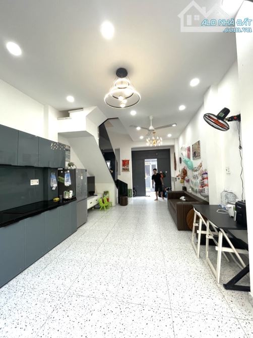 KẾ BÊN TÊN LỬA, NHÀ MỚI Ở NGAY 4,2m x 12m - 3 TẦNG,  GẦN  BV BÌNH TÂN, GIÁP TÂN PHÚ, - 1