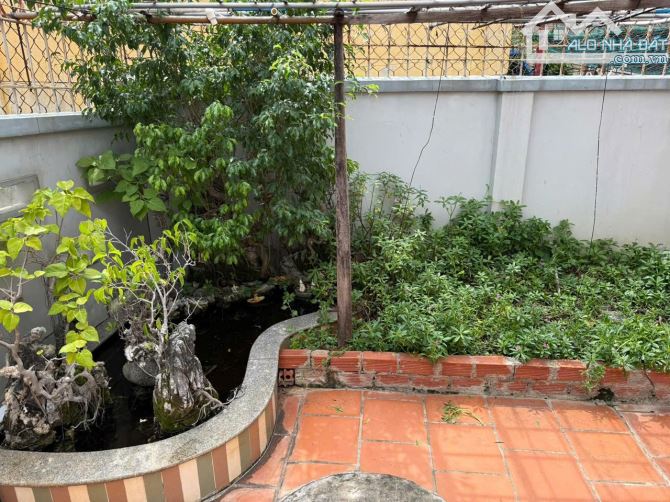 BÁN GẤP NHÀ TRUNG TÂM 1 TRỆT 1 LẦU CÓ SÂN ĐỂ Ô TÔ HẺM 4 MÉT [ 7 x 15 ] 126m2 GIÁ 6t9 - 1