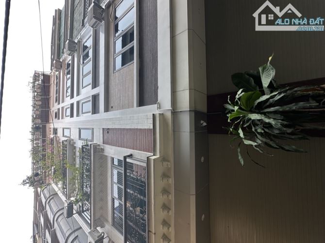 PHÂN LÔ VIP HÀM NGHI – NHÀ MỚI ĐẸP – GARA Ô TÔ – THANG MÁY CHỜ 🏠 DT thực tế 37–42m², MT 4 - 1