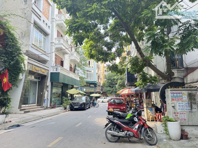 Mặt Phố Kinh Doanh Sầm Uất Nhất Đông Anh- Nhà 5 Tầng- MT 3,4m- DT 12m2- Tổ 4 Đông Anh - 1