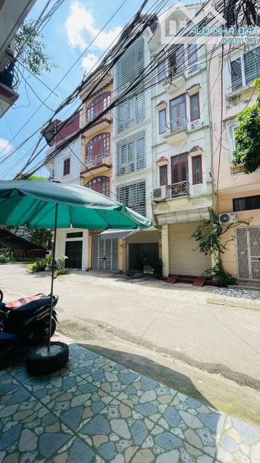 Phân Lô Đền Lừ -Kinh Doanh Tiện Ích DT 30m x5 Tầng - Giá 12.9 Tỷ - 1
