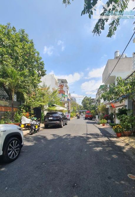 Bán nhà 4 tầng,68m2,đường xe hơi 2 chiều,gần Lotte Nguyễn Thị Thập Quận 7,nhỉnh 8 tỷ - 1