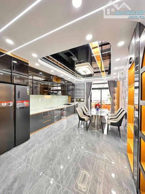 OTO vào nhà, gần Aeon Mall, đường Thạch Bàn, Long Biên 45m2 x 6 Tầng Nhỉnh 11Tỷ Có TL - 1