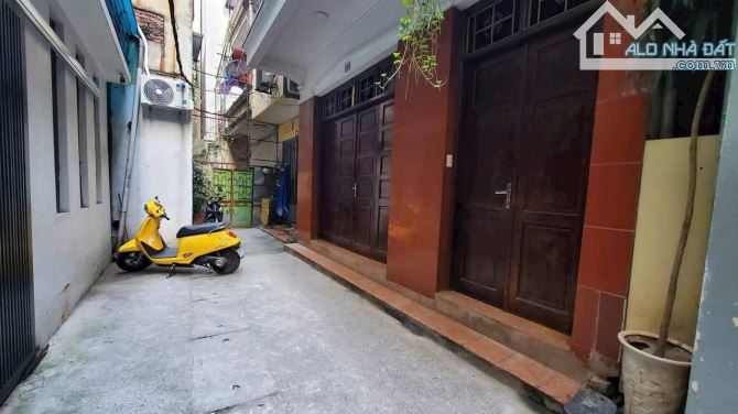 HOÀNG HOA THÁM – 5M RA Ô TÔ – 20M RA PHỐ – 2 THOÁNG – 50M²x4T MT 3.3M Chào 9.2 Tỷ - 1
