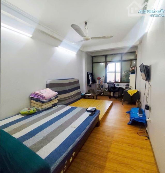 Hiếm Bán Nhà Hoàng Hoa Thám 50m² 4 Tầng Dân Xây Thoáng Trước Sau Ngõ Rộng Thoáng - 1