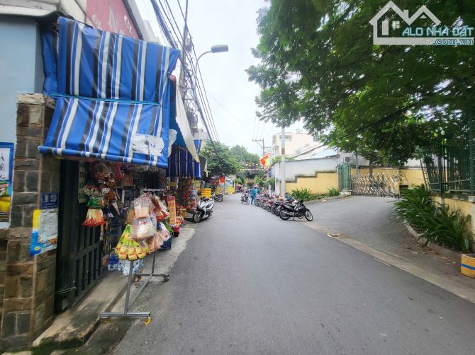 Nhà Mt đường 8 Linh Tây Thủ Đức đôi diện đại học cảnh sát 17tỷ/123m2. - 1