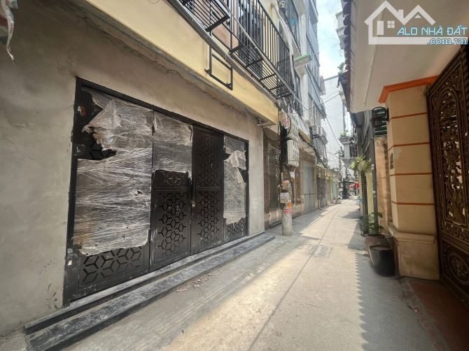 BÁN TOÀ CCMN 10 TẦNG PHÁO ĐÀI LÁNG - 27 PHÒNG - DÒNG TIỀN 150TR/THÁNG - CHỈ 20.5 TỶ - 1