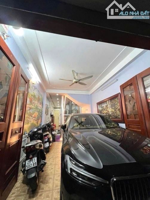 NHÀ PHÂN LÔ VIP NGUYỄN CHÍ THANH - Ô TÔ 7 CHỖ NGỦ TRONG NHÀ - DT 432M X 6 TẦNG THANG MÁY - 1