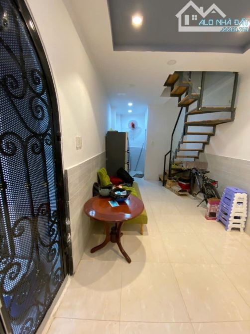 GẦN SÂN BAY ĐƯỜNG HOÀNG VĂN THỤ P2 Tân BÌNH NHÀ 2 TẦNG 3PN 22M2 GIÁ CHỈ 3TY18 TL   ✖ Kết c - 1