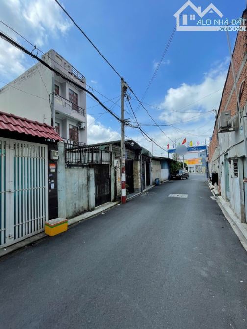 Bán nhà hẻm 7m _ XE HƠI tránh _ TRẦN THỊ NĂM Q12_ dài 26m, 96M2_ nhà cấp 4 chỉ 4ty200 - 1