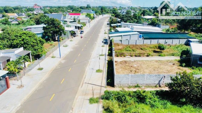 MẶT TIỀN ĐƯỜNG TẠ VĂN SÁU CHUNG TÂM THỊ TRẤN ĐẤT ĐỎ BRVT:   Dt 232 m 14 m mặt tiền sâu 19 - 1