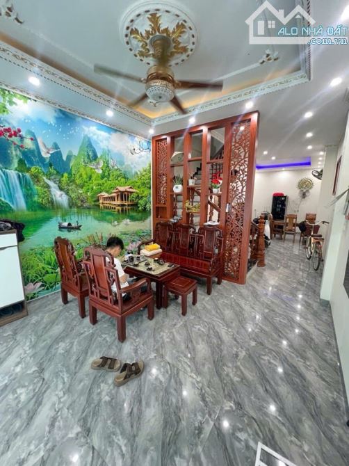 BÁN NHÀ ĐỨC THƯỢNG _ HOÀI ĐỨC_ ĐƯỜNG RỘNG Ô TÔ TRÁNH NHAU_ 4 TẦNG , DT: 46M2_ 6 TỶ - 1