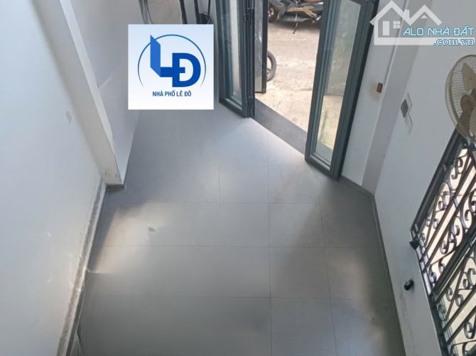 Nhà bán trên đường CMT8, căn góc thông thoáng – vừa an cư, vừa mang về dòng tiền ổn định - 1