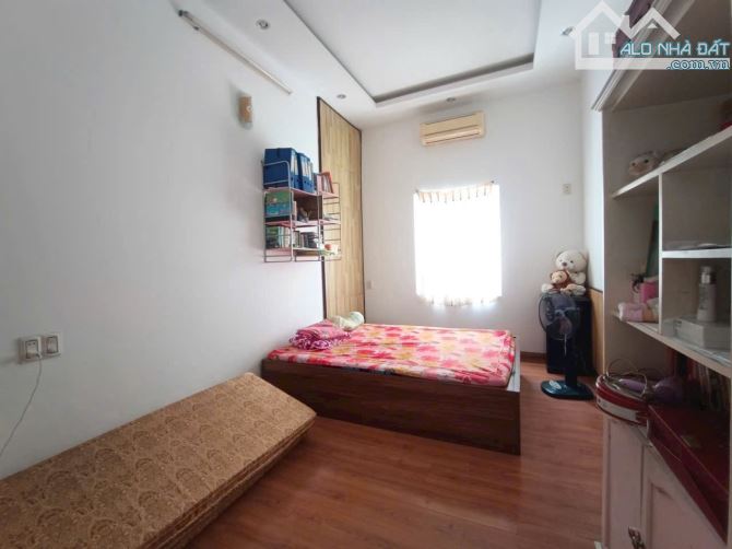 Bán nhà Mặt tiền Nguyễn Hoàng ( kẹp 2 mặt kiệt ).Ngay trung tâm thành phố Đà Nẵng. - 1