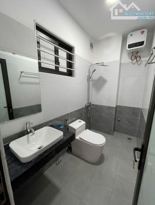 Bán nhà Hoàng Liên xây mới đẹp 6 tầng thang máy, ô tô đỗ cạnh nhà, giá đẹp ở sướng, đầu tư - 1
