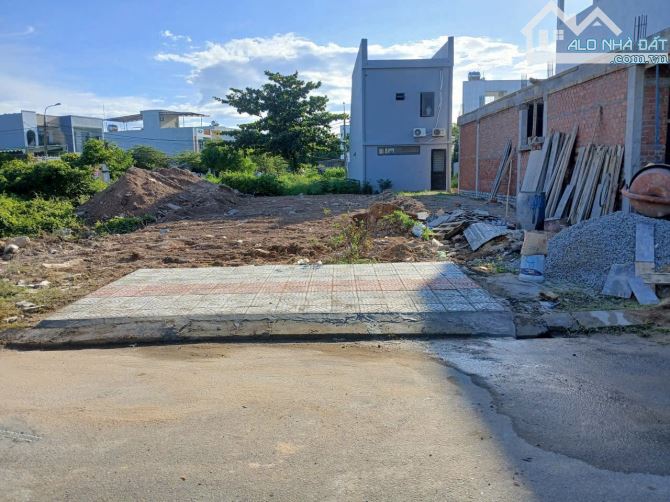 Bán lô đất 100m2 3.85 tỷ đường Nhân Hòa 3 sau lưng chợ Miếu Bông- Hòa Xuân - 1