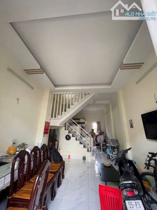 Ô tô ngủ trong nhà – Nhà 1T1L Võ Văn Hát, Q9 – Giá chỉ 3.6 tỷ - 1