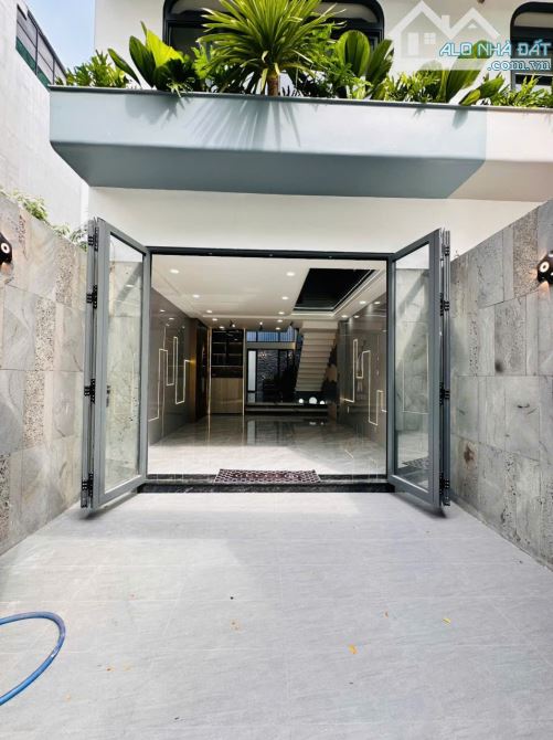 Bán gấp nhà 5 tầng, DT 72m2, đường Võ Thị Thừa, An Phú Đông, Quận 12, giá 7,35 tỷ - 1