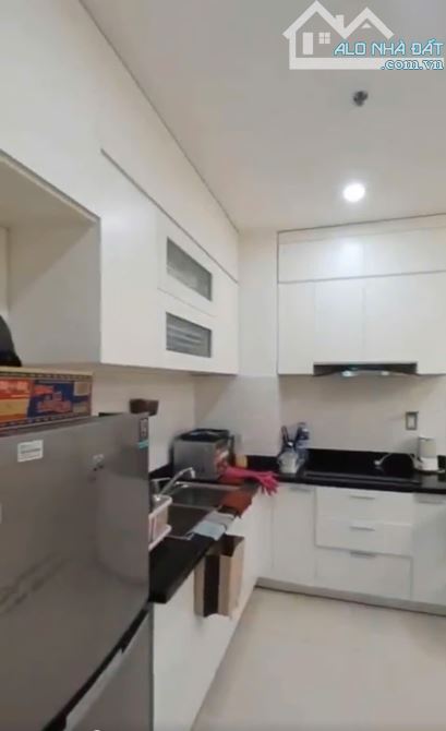 Bán căn 2PN full đồ chung cư SHP giá rẻ, đã có bìa - 1