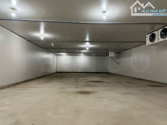 Kho lạnh - cấp đông công suất 300 và 600 tấn, trong khu công nghiệp Trà Nóc - 1