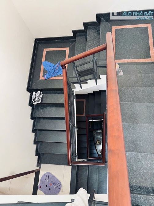 Hiếm giảm 2tỷ chỉ 8Tỷ9 có Nhà 4Tầng hẻm ô tô DT 6X15M sát mặt đường Nguyễn Tư Giản P12 GV - 12