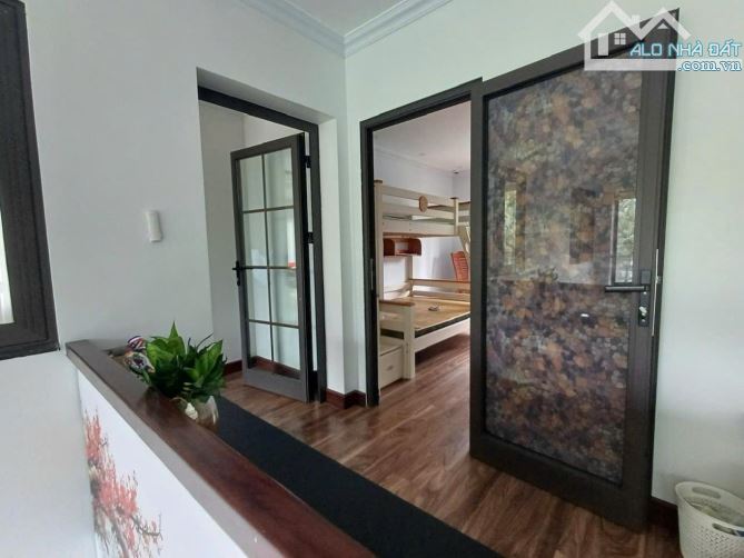 31.x Tỷ /241 M2/ 3 tầng/ 12 M tiền/ BT Hoa Phượng Vỹ - 12