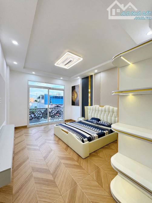 BÁN NHÀ 3 LẦU MẶT TIỀN ĐƯỜNG NGUYỄN VĂN TRỖI FULL NỘI THẤT CAO CẤP - 12