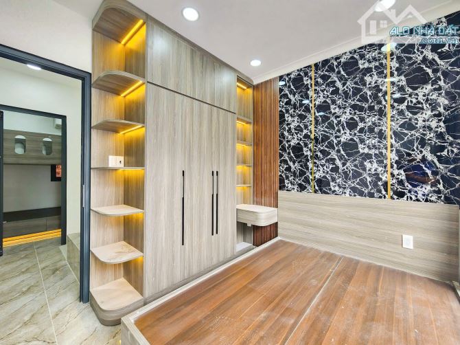 - NHÀ PHỐ 1 LẦU MỚI HOÀN THIỆN MẶT TIỀN HẺM 3M TRẦN VĂN KHÁNH Q7 - 13