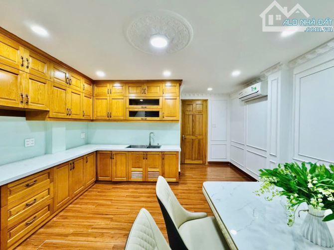 🏠Nhà Hẻm Xe Hơi💎 Phạm Văn Đồng💎4,6mx12m 5 Lầu-3PN 4WC💎Có Thang Máy💵9,7 Tỷ - 14