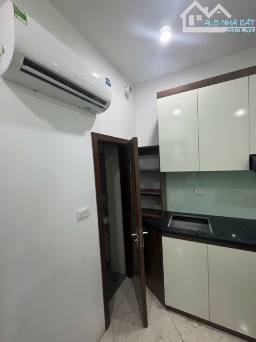 Cho Thuê CCMN 127 Thổ Quan 1 Đống Đa 20m2 Studio Cửa Sổ Ban Công Giặt Riêng Thang Máy 19P - 14