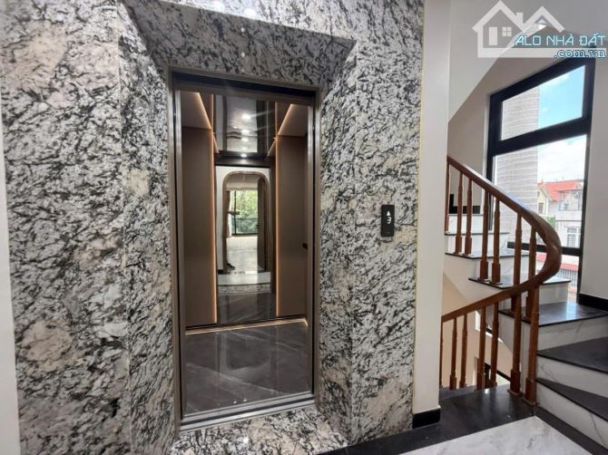 🌆 SIÊU PHẨM GIANG BIÊN – 53M², 7 TẦNG FULL NỘI THẤT – 16,6 TỶ - 16